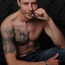 Sexy, body builder, age 26, looking for man in Kamloops